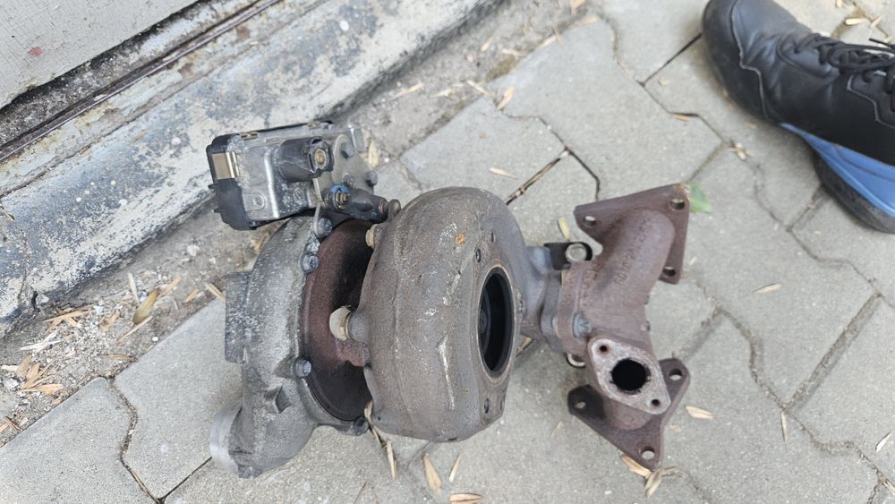 Турбо(водно) за Mercedes OM642 3.2/3.5 (w221,w222,w164,w204,w212,)