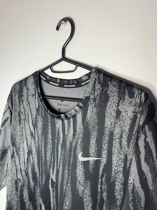 Nike Dri-Fit Miler Wild Run T-Shirt Мъжка Тениска