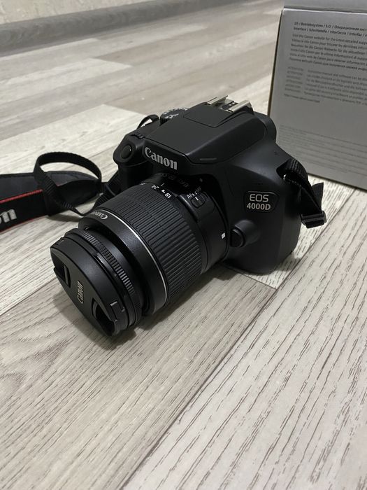 Фотоаппарат камера Canon EOS 4000D