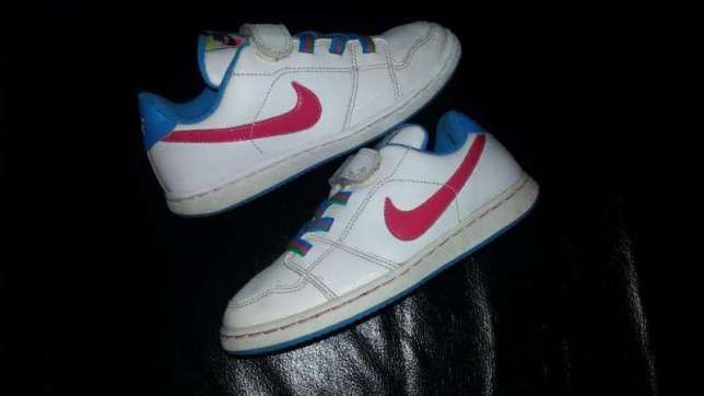 Кожени маратонки Найк; номер 31