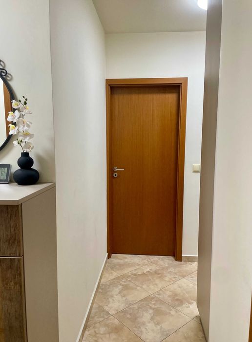 Дава се под наем Тристаен апартамент в Варна, Център - 87 кв.м за 714 € - Снимка #18