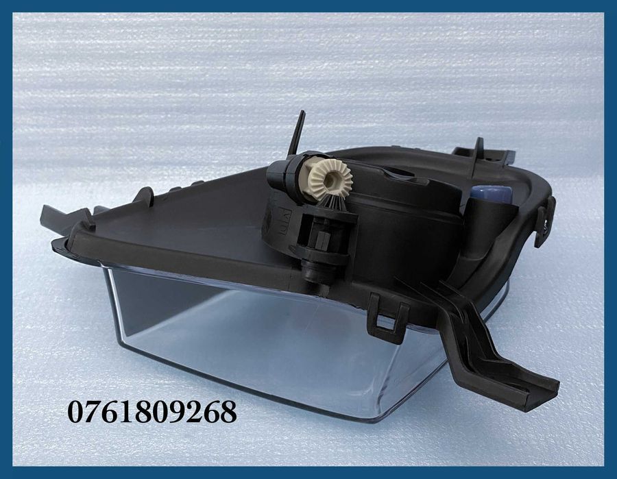 Proiector / Far ceata NOU stanga BMW seria 3 E90 FL E91 (2009 - 2012)