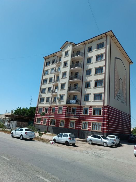 Квартира сотилади Янги бозор якинидаги дом, Номер 1 шашлик кафеси ёни