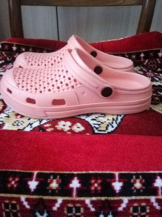 Продам сланцы женские 38р