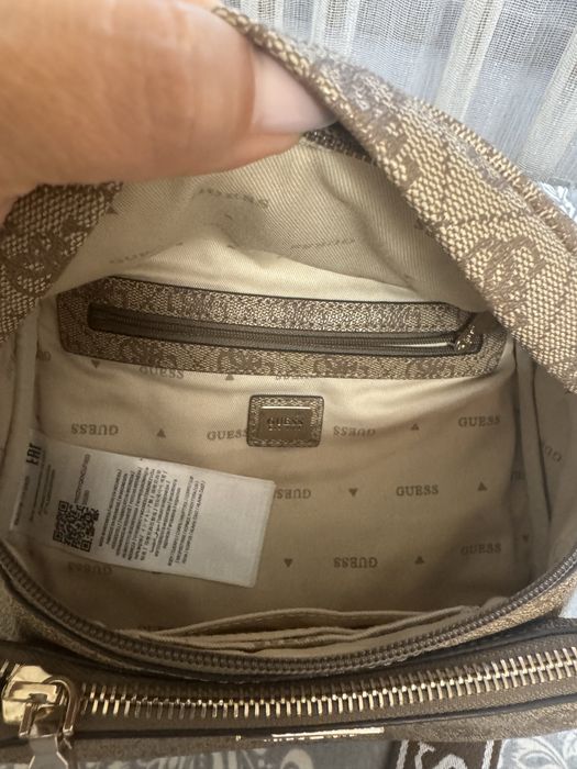 Дамска чанта Guess