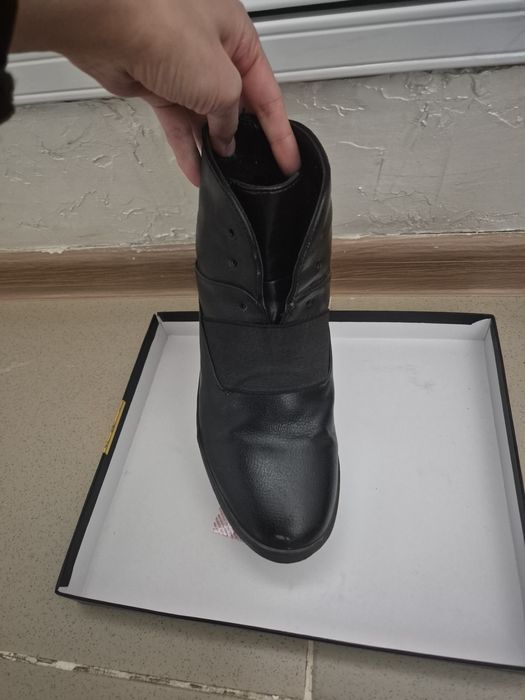 Продаётся зимняя обувь 36 размер