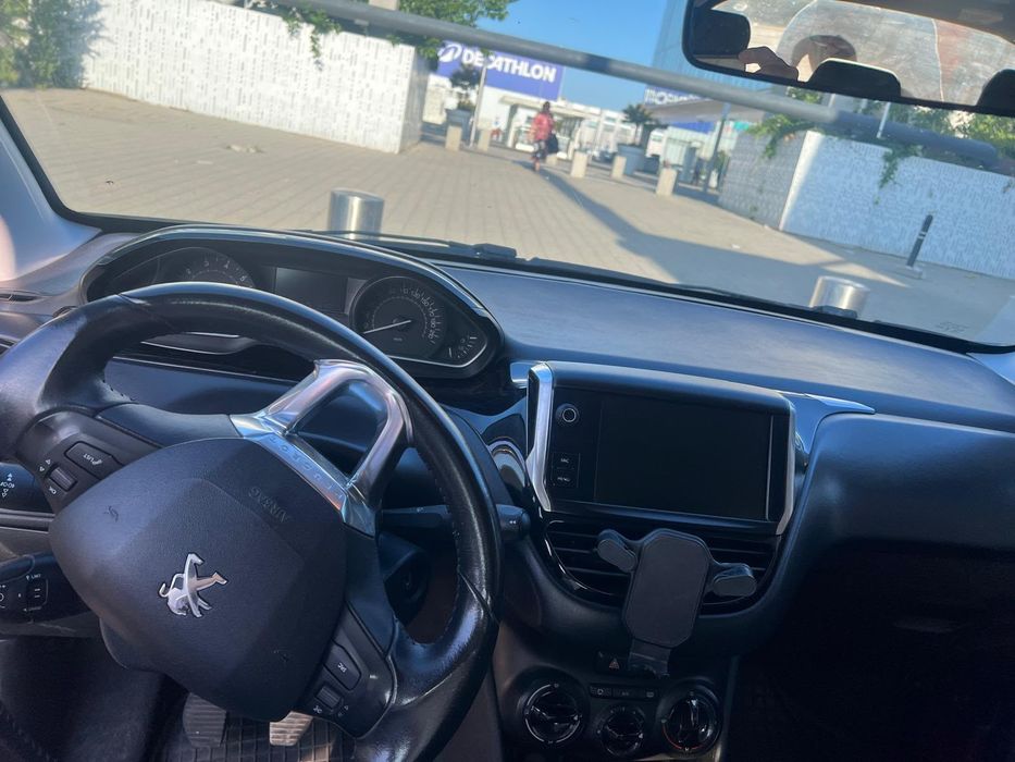 Peugeot 208+GPL an fabricație decembrie 2017