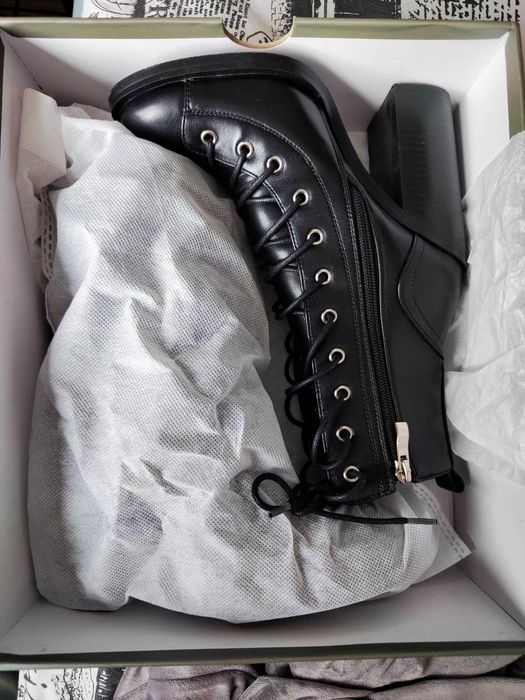 Стильные ботинки