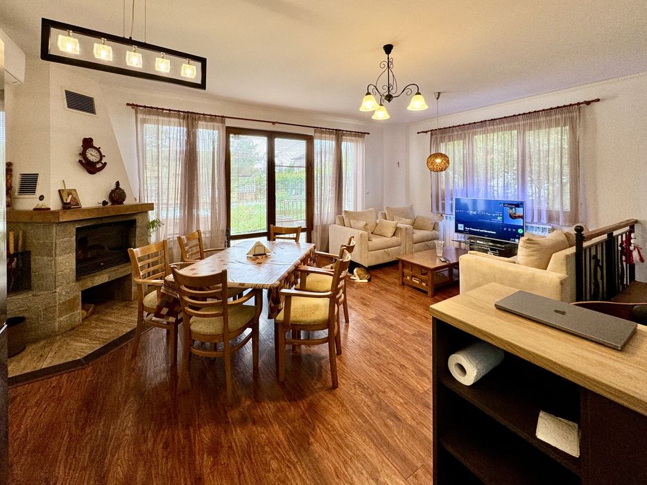 Дава се под наем Къща в с. Каменар, Област Бургас - 110 кв.м за 1196.97 € - Снимка #2