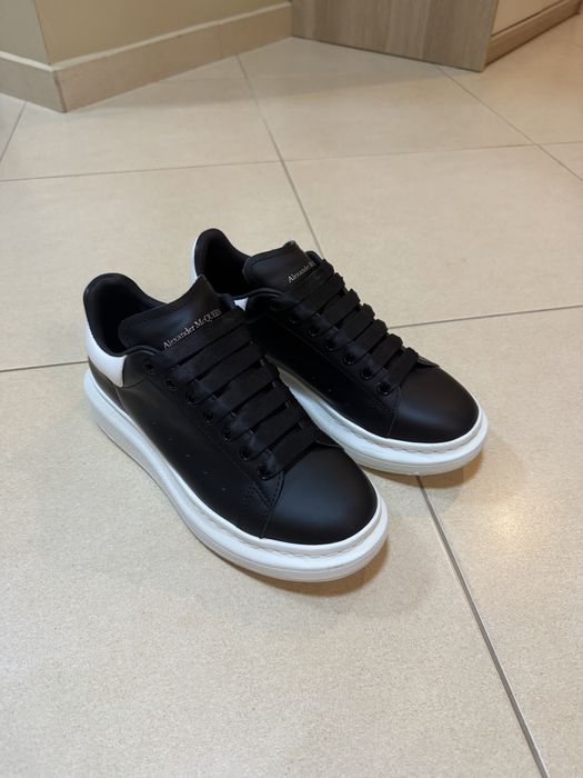 Alexander Mcqueen