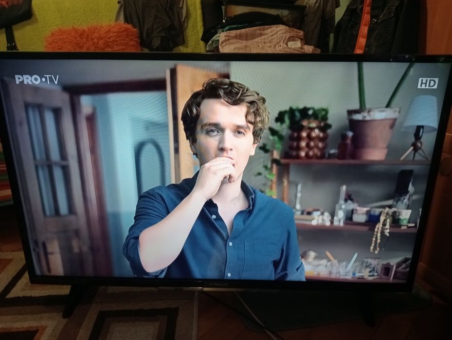 Smart LED TV Full HD German 108 si 130 cm Clasa AAA.Wi-Fi Youtube