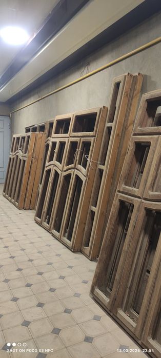 Тахта ромлар сотилади ойна куйилмаган , Продается деревяные окна !