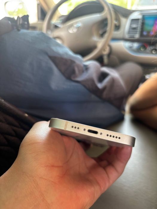 Продам IPHONE 13 128gb