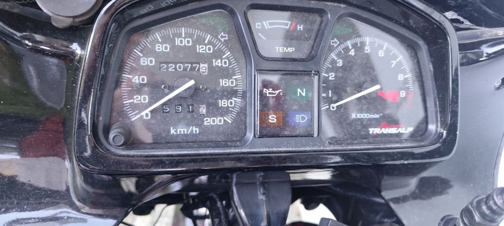 Honda transalp 600