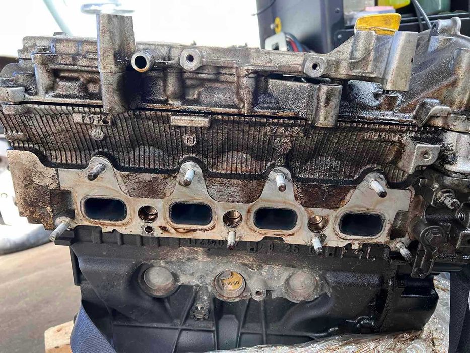 Двигател РЕНО RENAULT 1.6 16 V