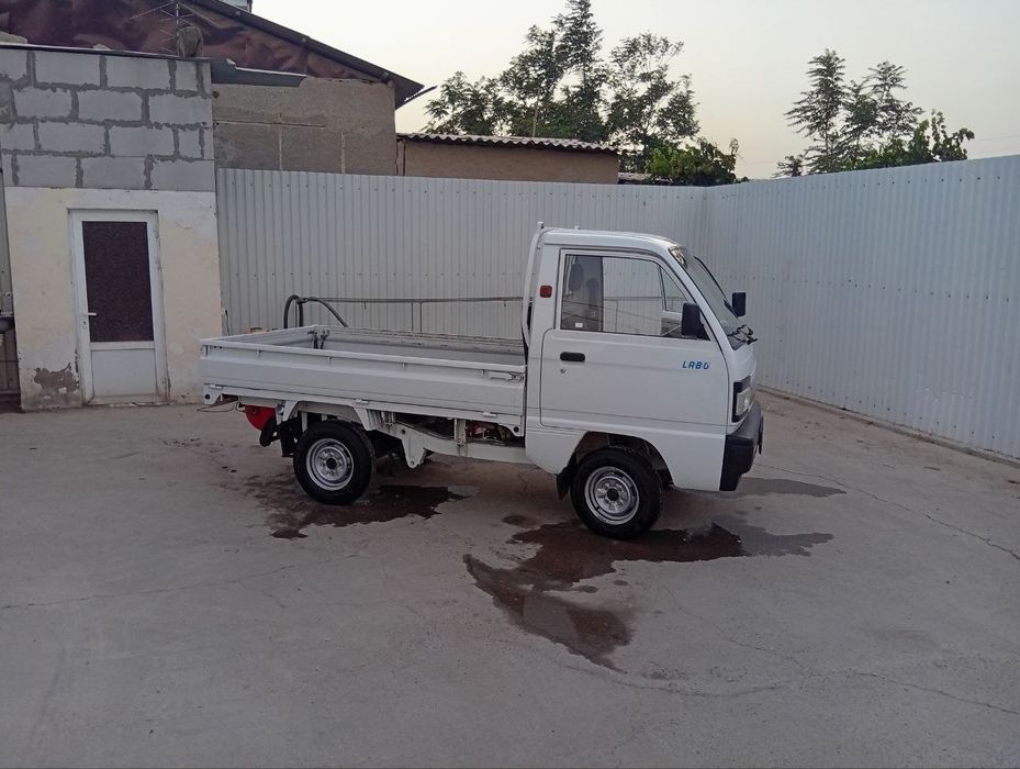 Labo moshinasi sotiladi.