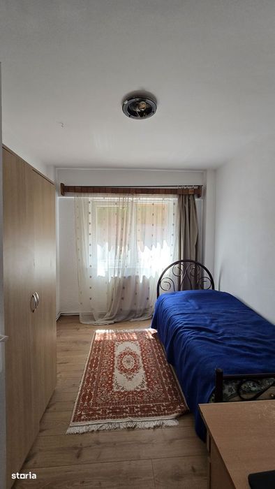 Apartament parter înalt
