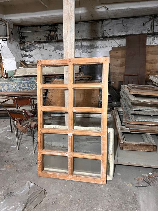 Отин тахта эшик ромла  енги ешиклаям бор 5та келишамиз