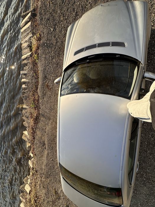 Mercedes-Benz E-Class W211 E220