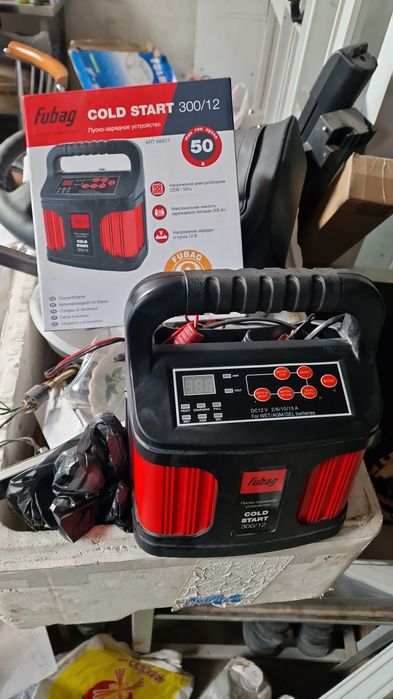 Пуско зарядное умное устройство для прикурки авто и зарядки акб