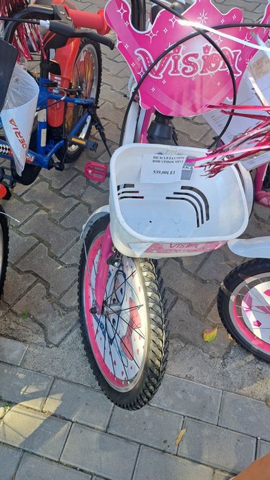 Bicicletă pentru fete