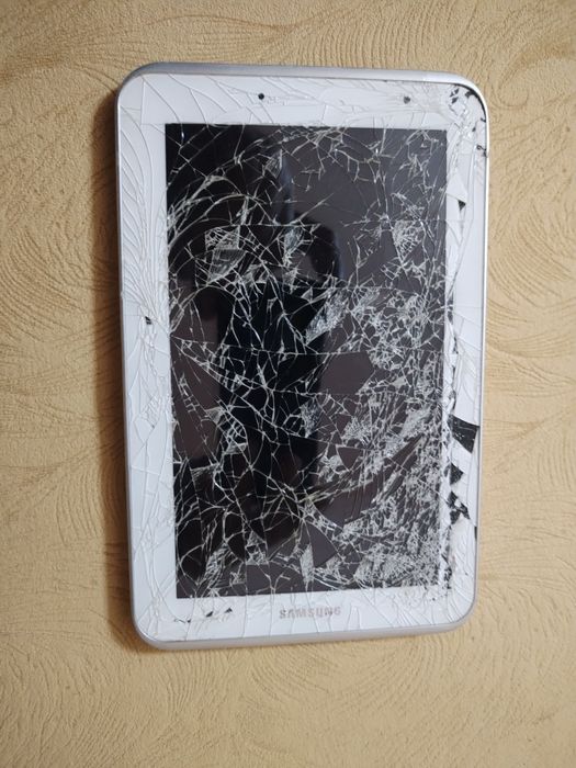 Vând tableta Samsung