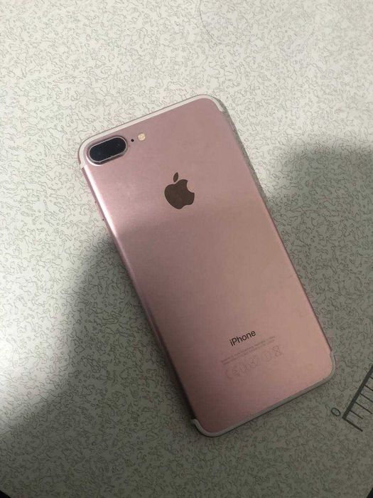 i phone 7+ holati yaxshi  srochni