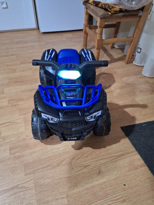 Ateveu cu acumulator