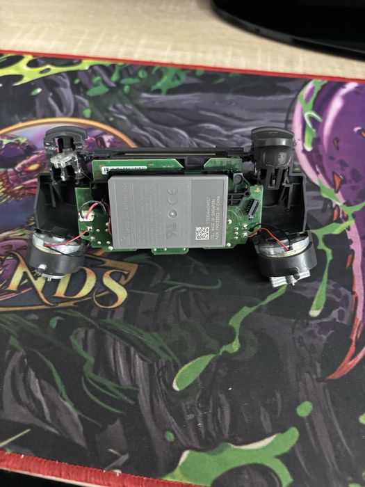 Vand maneta pentru Ps4 piese