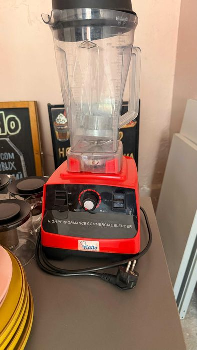 Блендер настольный VIATTO VBL-1350