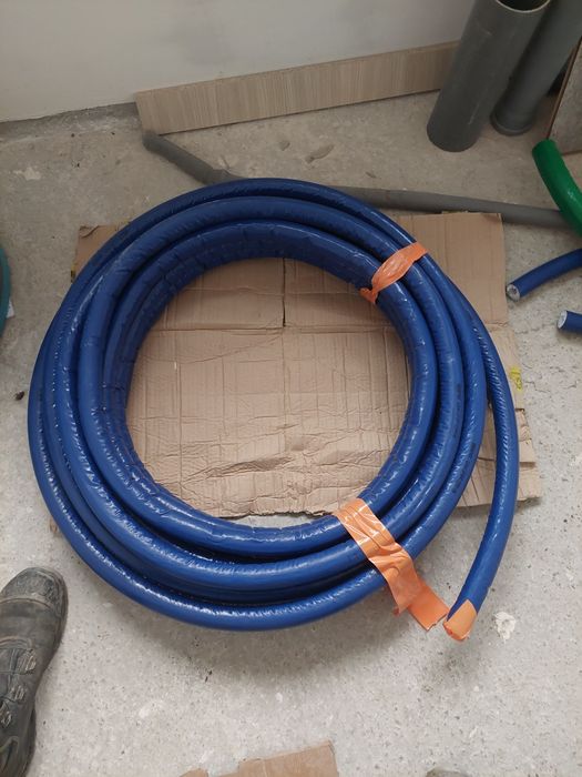 Teava pexal izolata de 20 și 16, pe-xa 20 rehau.