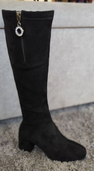 Разпродажба на последни размери нови боти и ботуши.