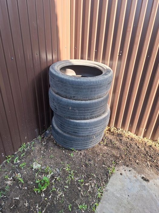 продам шины 4 штуки