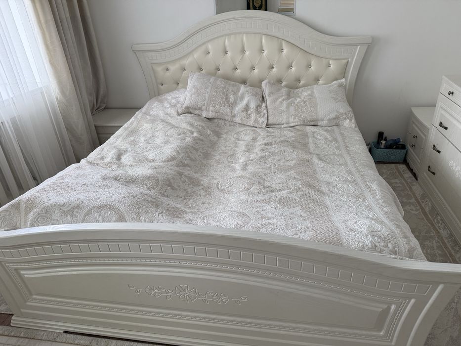 Спальный гарнитур в хорошем качестве