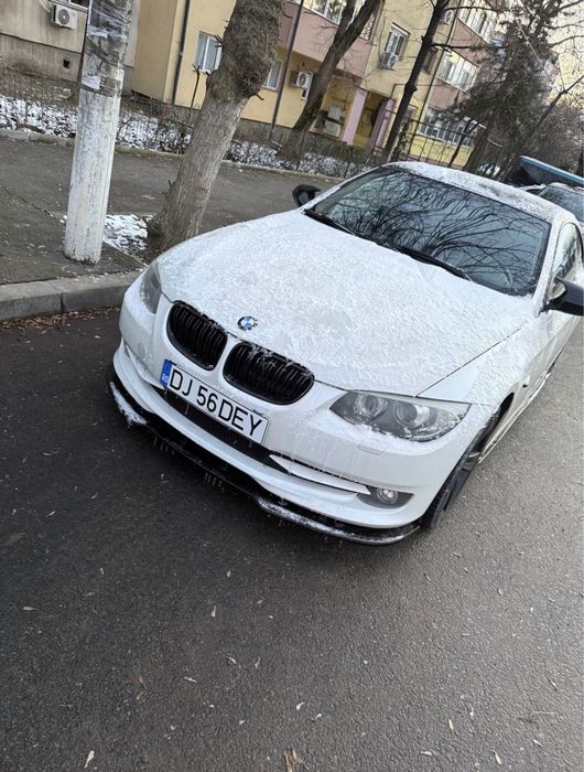 BMW Seria 3 2011 — imagine 2