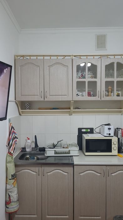 Срочно продам кухонный гарнитур!!