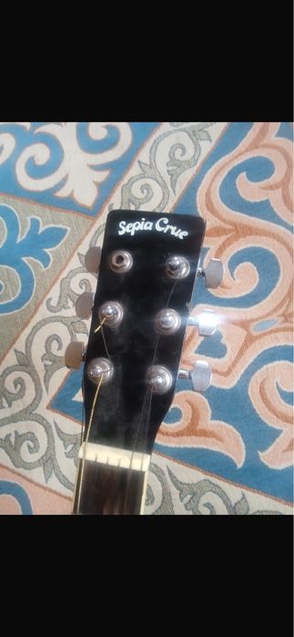 Гитара прдам 12000