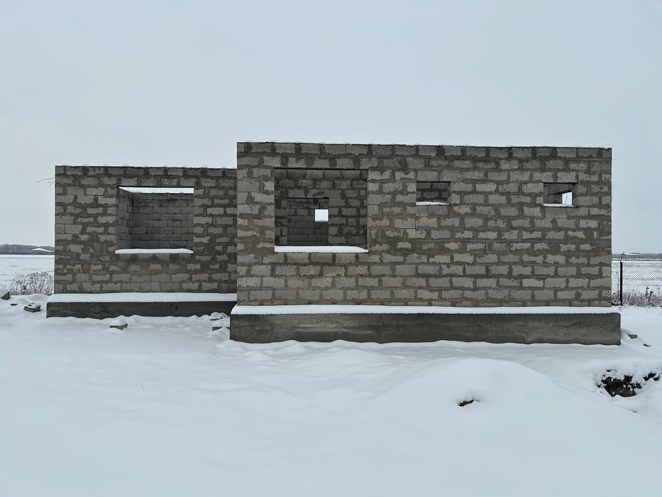 Продам дом не достроени