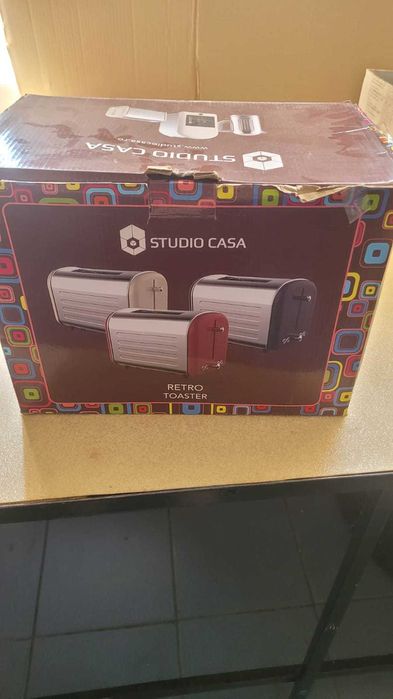 Toaster Studio Casa Retro