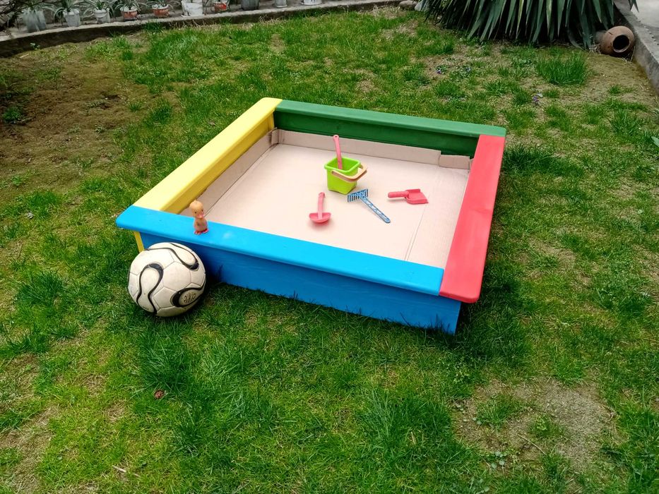 Пясъчник за малки деца/Покривало/Мембрана.