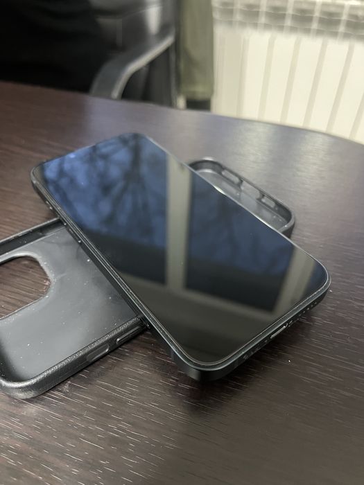 Айфон 13 в хорошем состоянии