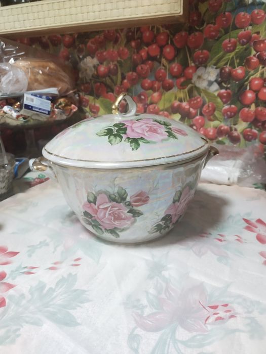 Продам супница СССР