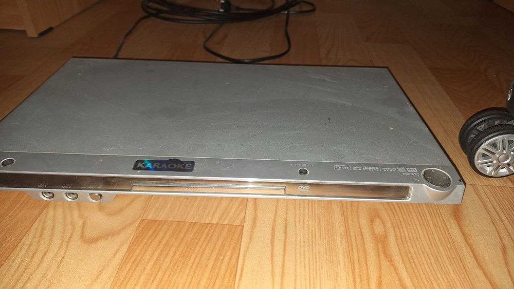 Продается DVD + KARAOKE player!!!