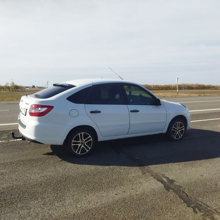 Продам Лада Гранта Лифтбек