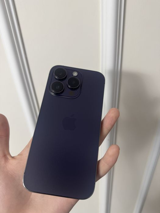 продам iPhone 14 pro