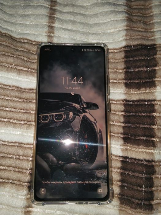 Самсунг s10lait .