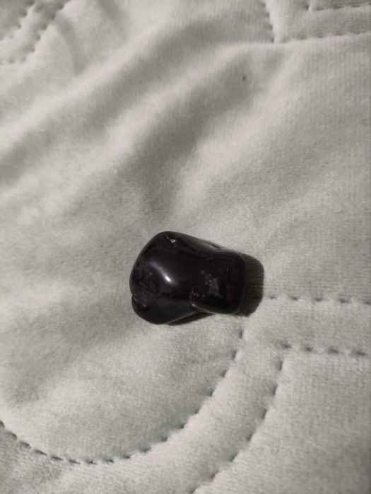 Колекция естествени кристали и полускъпоценни камъни