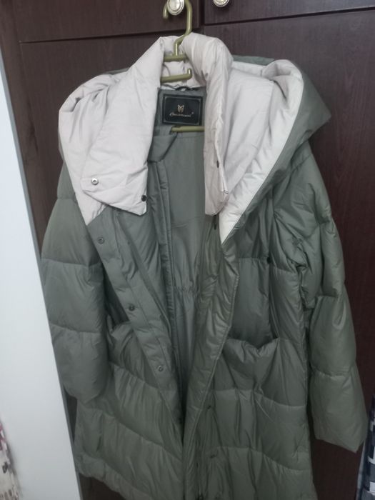 Пуховик   тёплый  и  лёгкий !