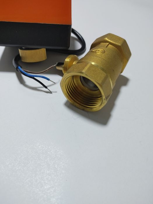 Robinet motorizat 1/2" sau 1" actuator servomotor vana 230V apa