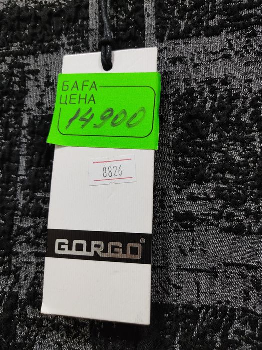 Продам новое платье